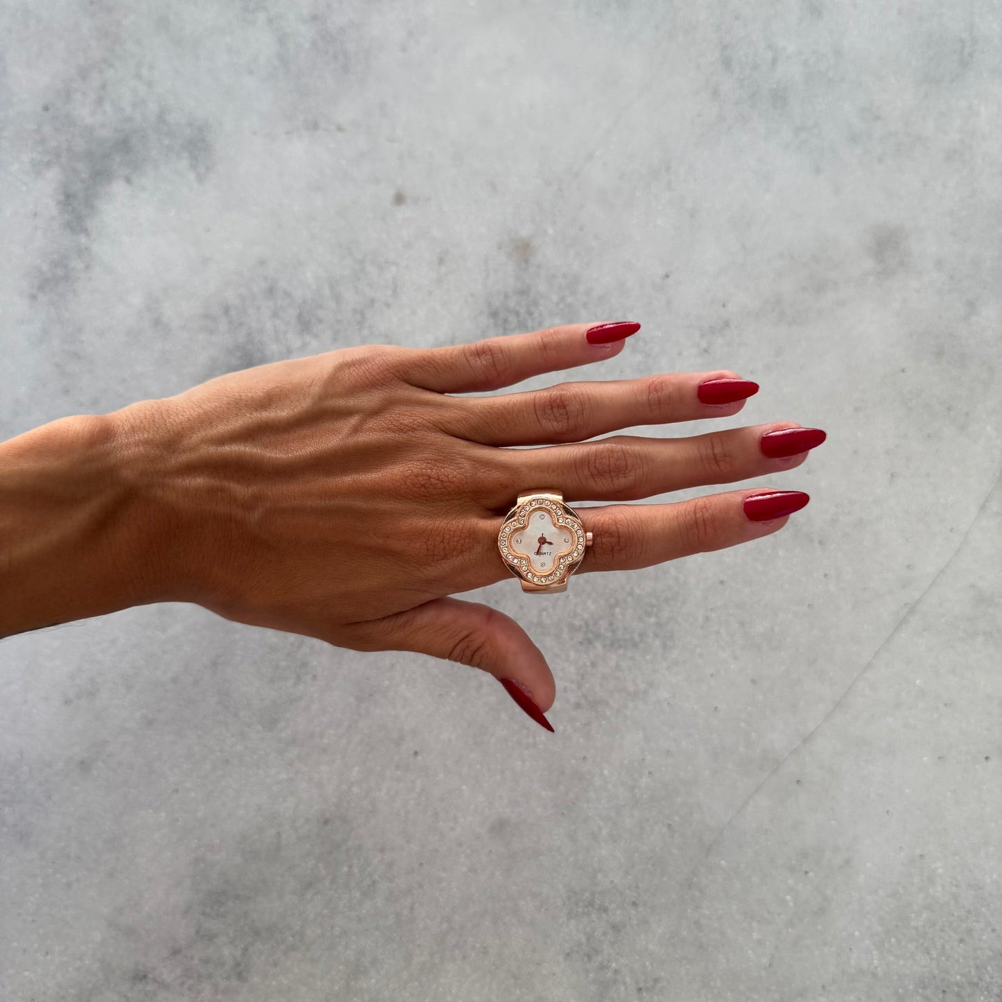 SAPPHIRE YÜZÜK | GÜL BEYAZI